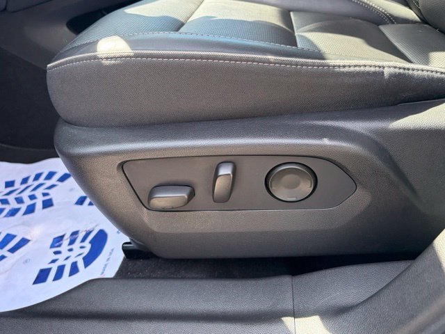 Used 2021 Buick Envision Essence AWD/4WD image 17