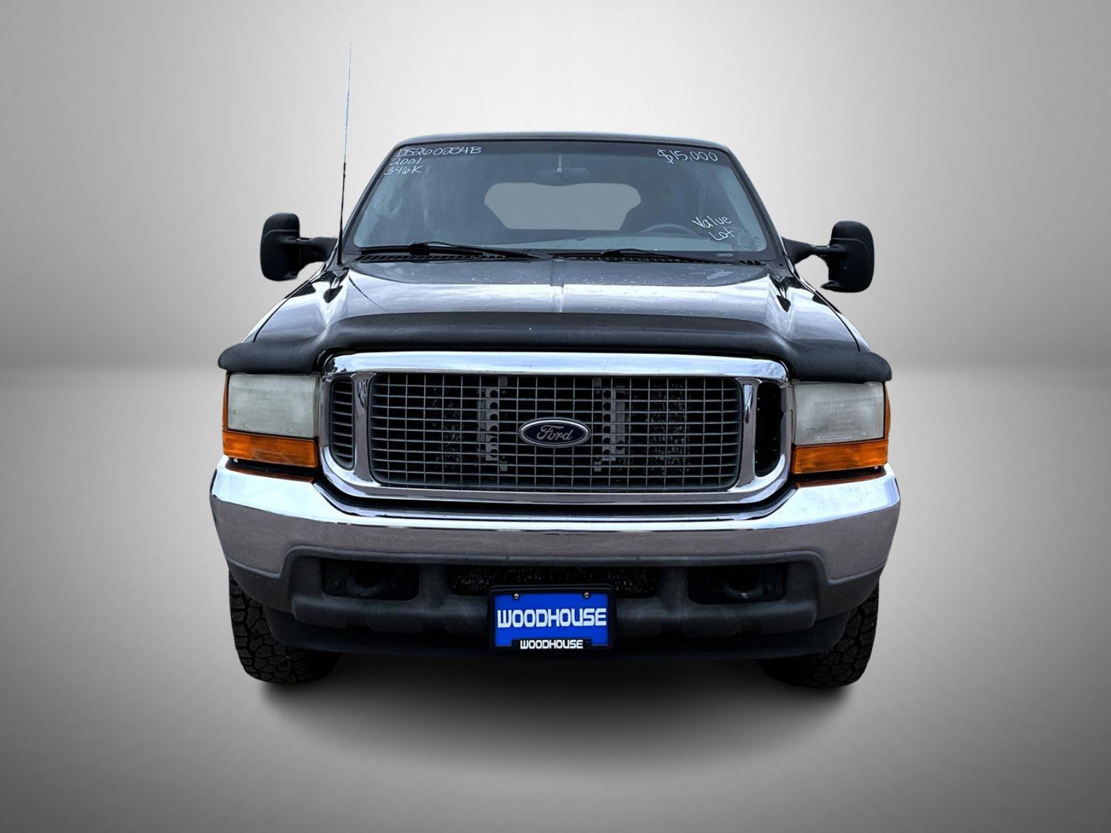 Used 2001 Ford Excursion XLT AWD/4WD image 2