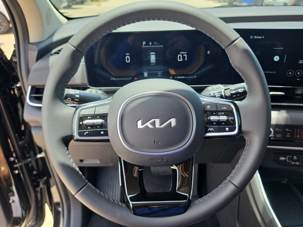 New 2026 Kia Carnival EX FWD image 30