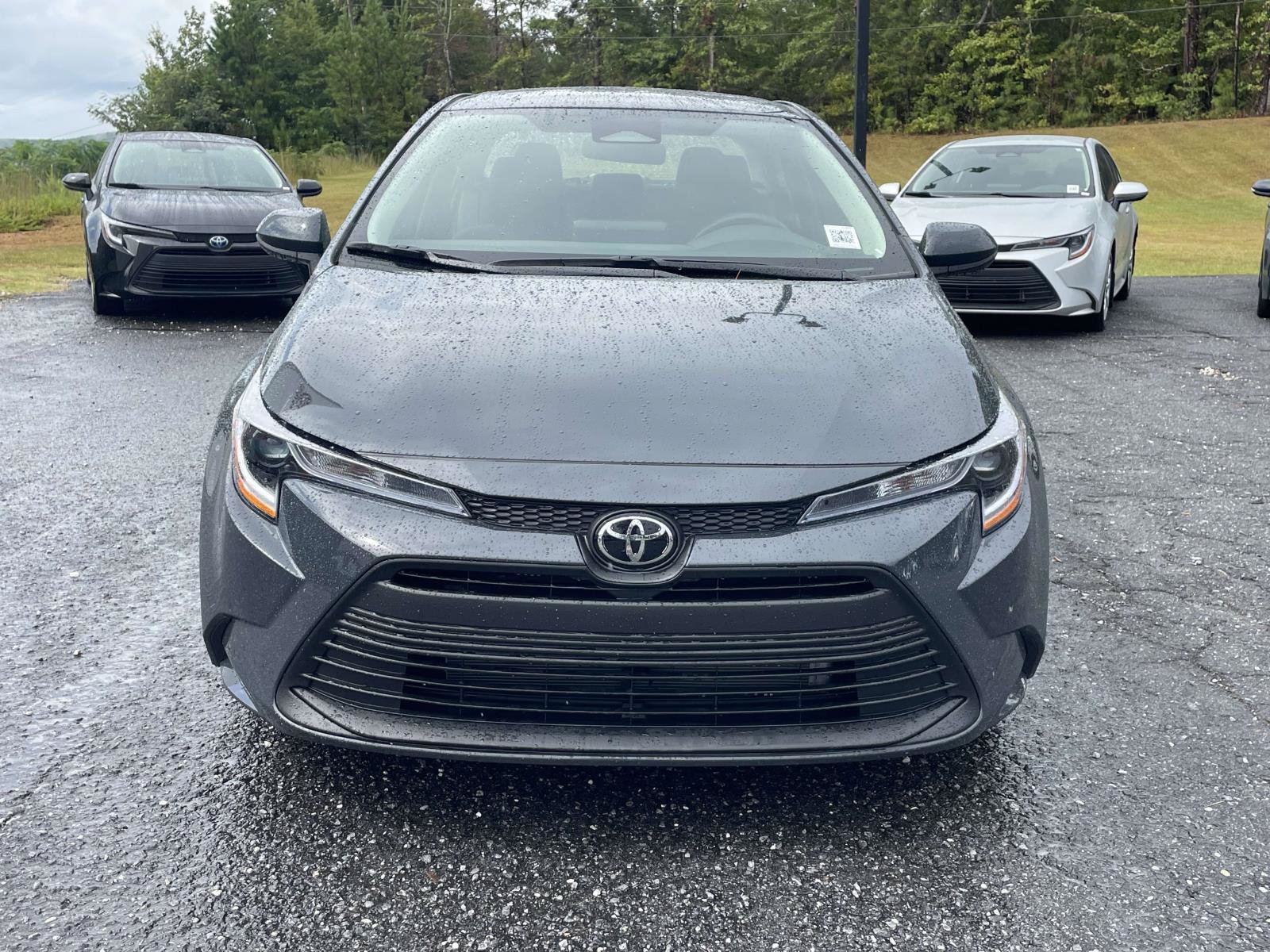 Used 2026 Toyota Corolla LE FWD image 6