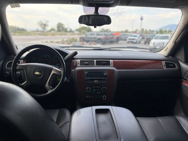 Used 2012 Chevrolet Suburban LT AWD/4WD image 9