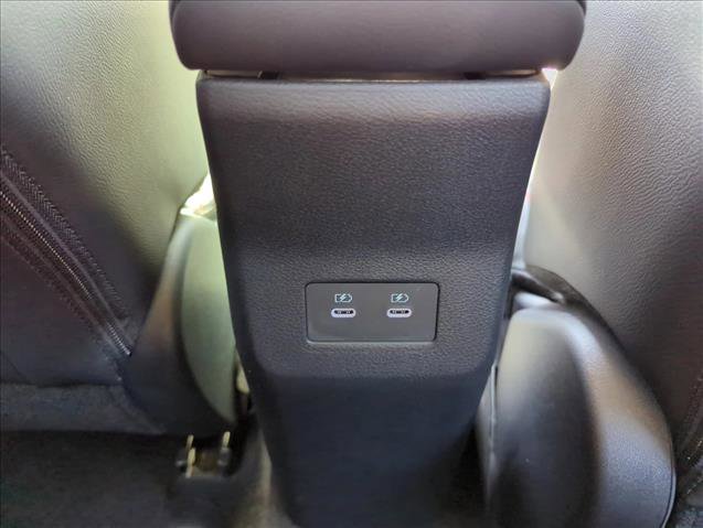 New 2026 Nissan Kicks SR image 15