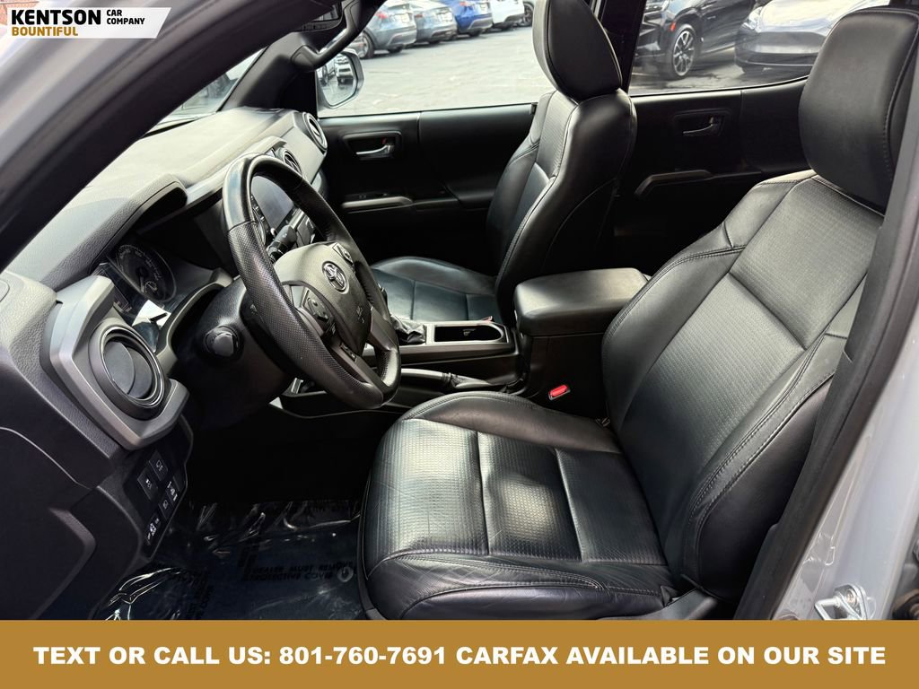 Used 2021 Toyota Tacoma TRD Off-Road image 33