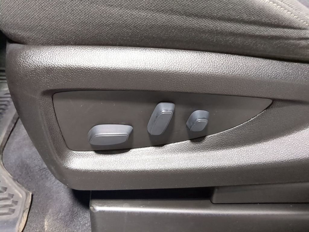 Used 2019 Chevrolet Silverado 1500 LT w/ All Star Edition image 30