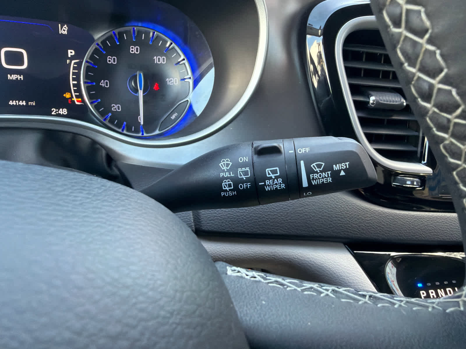 Used 2024 Chrysler Pacifica Touring-L FWD image 26