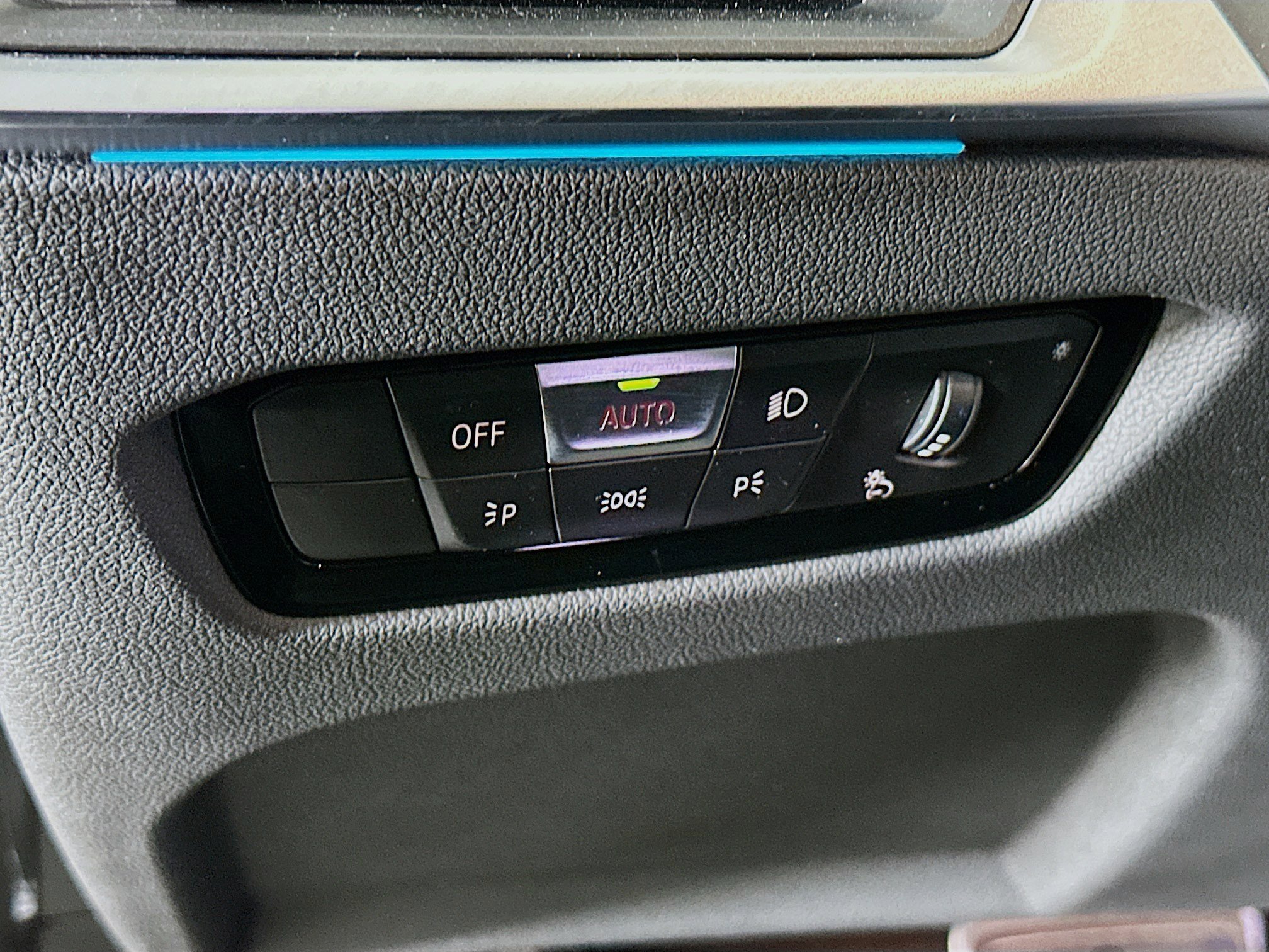 Used 2023 BMW 330e w/ M Sport Package image 17