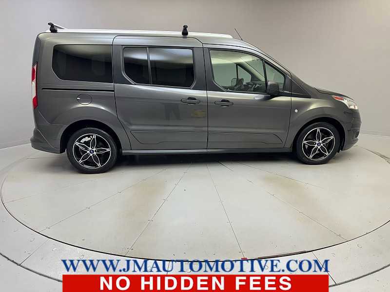 Used 2017 Ford Transit Connect XLT image 6