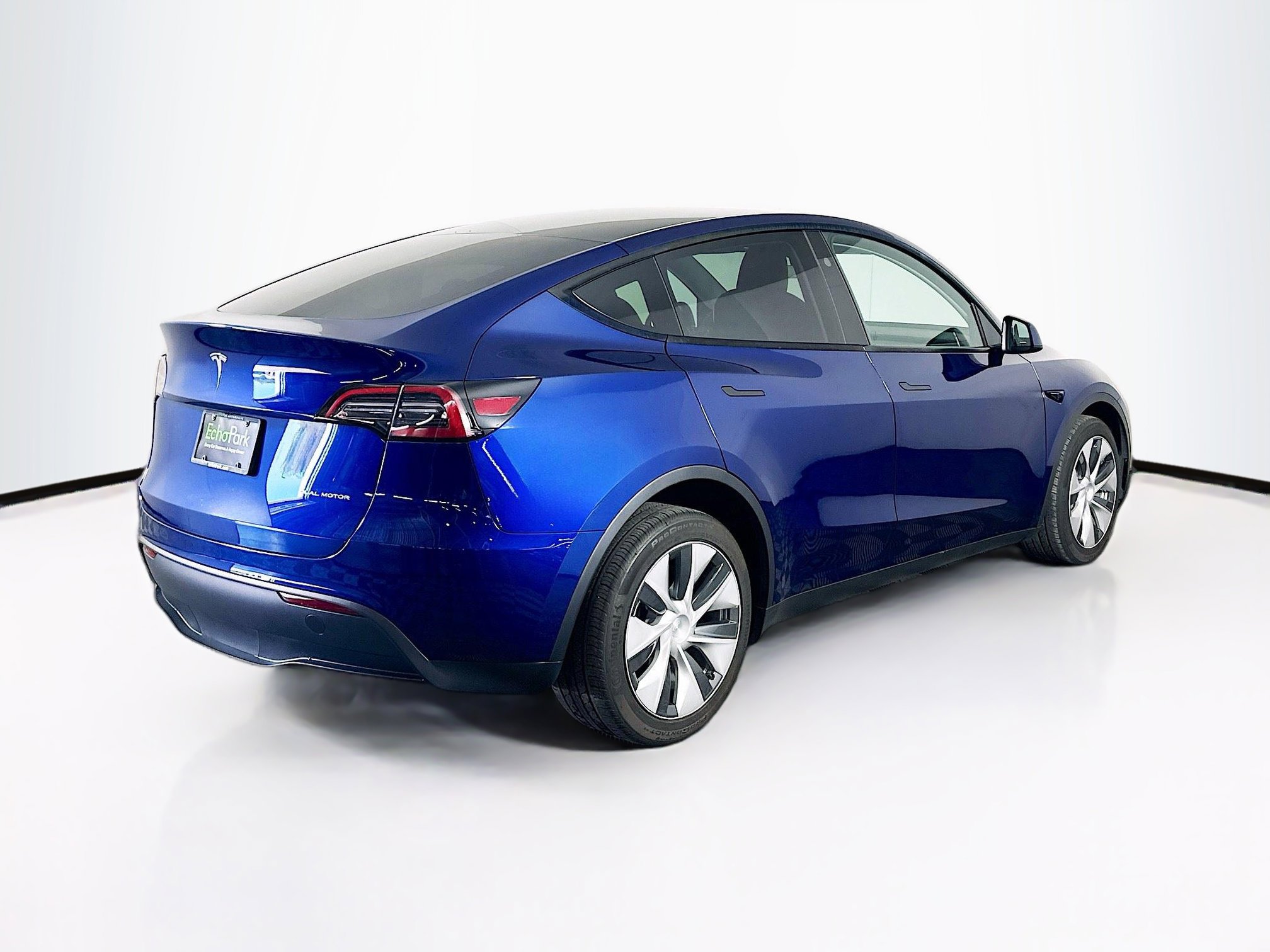 Used 2023 Tesla Model Y Long Range image 9