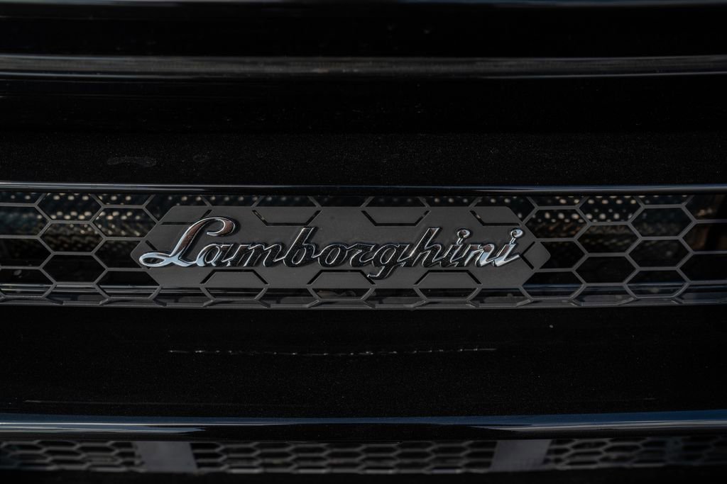 Used 2021 Lamborghini Huracan EVO image 37