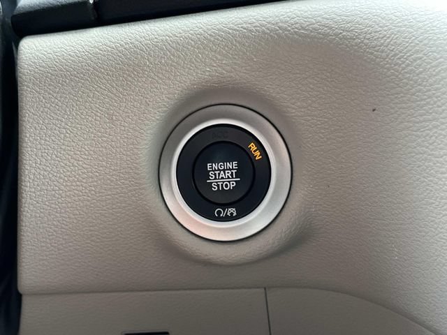 Used 2023 Chrysler Voyager LX FWD image 35