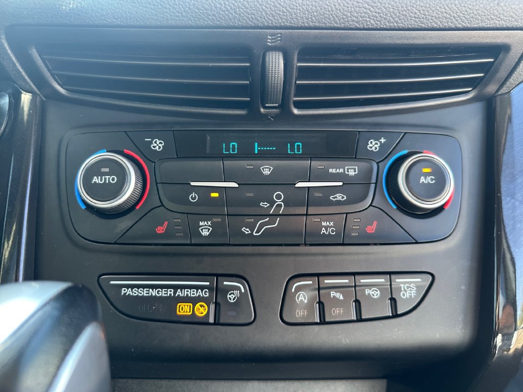 Used 2019 Ford Escape Titanium AWD/4WD image 21
