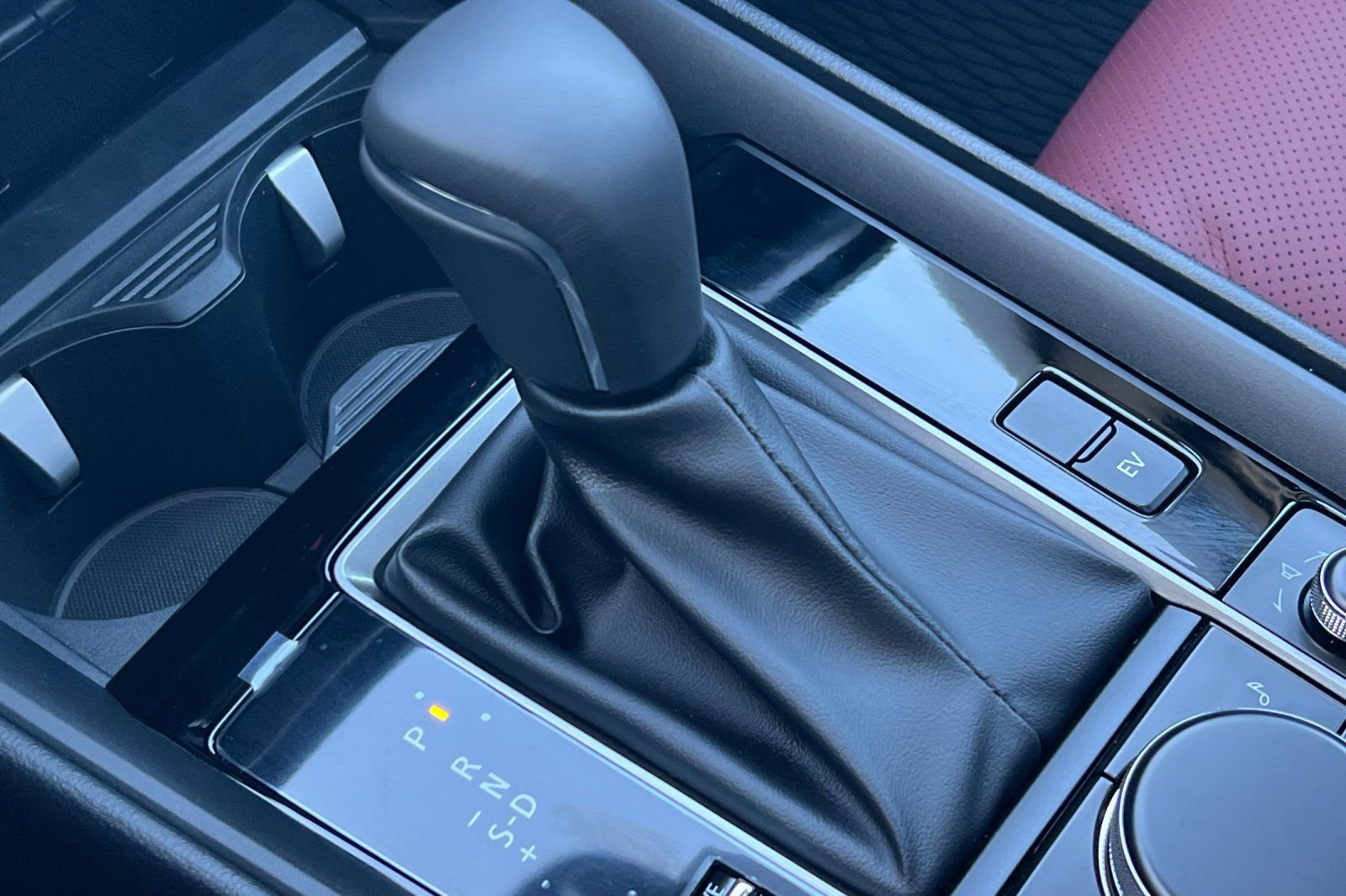 New 2026 MAZDA CX-50 AWD 2.5 Hybrid w/ Cargo Package image 18