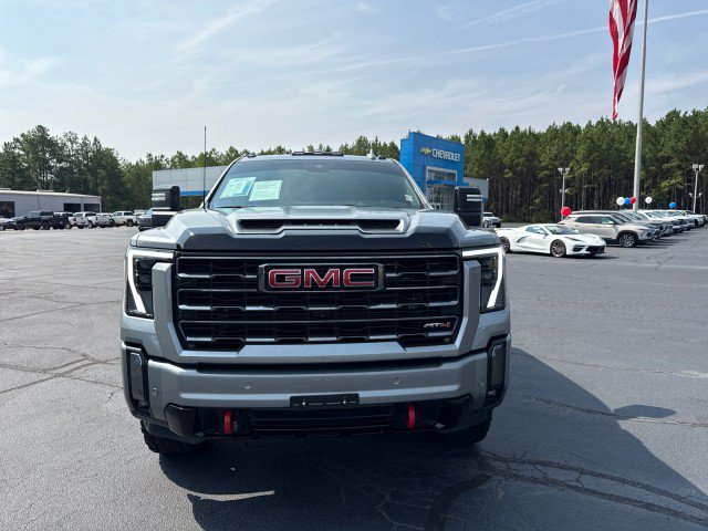 Used 2024 GMC Sierra 2500 AT4 w/ AT4 Preferred Package AWD/4WD image 10