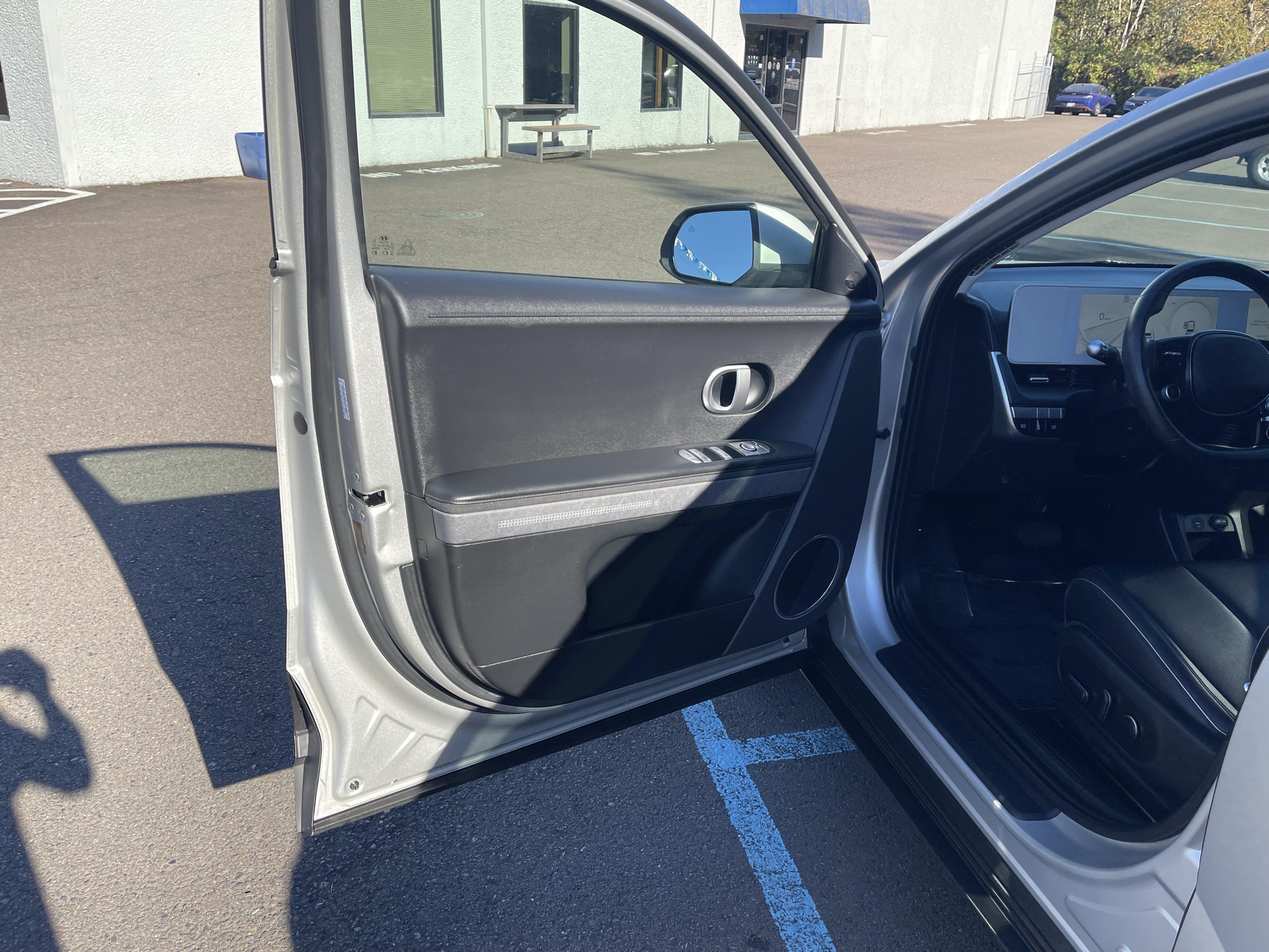 Certified 2023 Hyundai Ioniq 5 SEL w/ Cargo Package AWD/4WD image 16