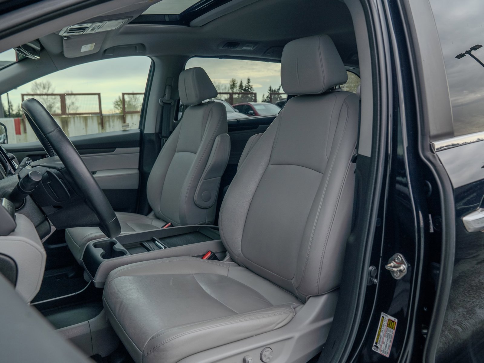 Used 2018 Honda Odyssey EX-L image 16