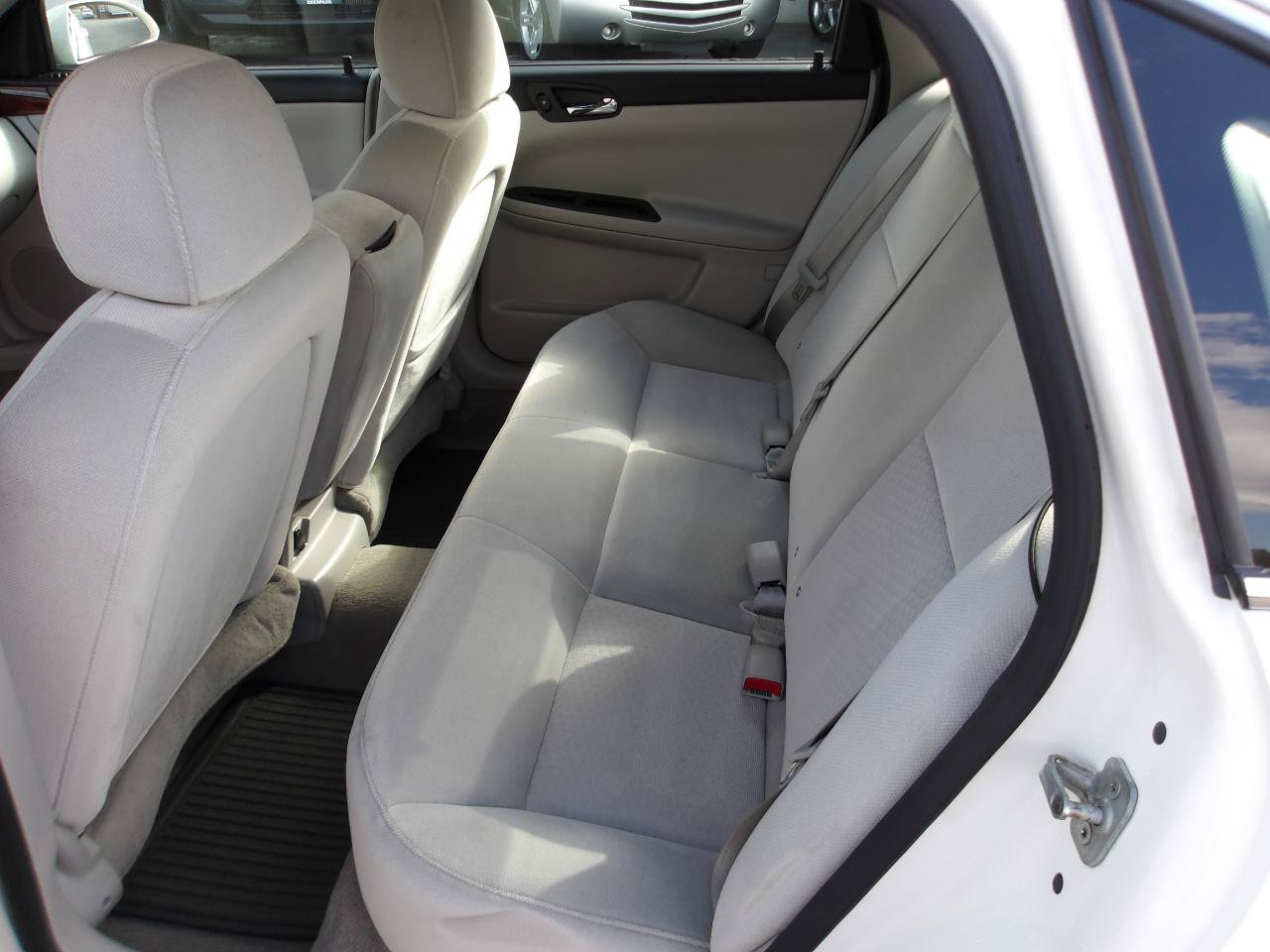 Used 2007 Chevrolet Impala LS FWD image 10