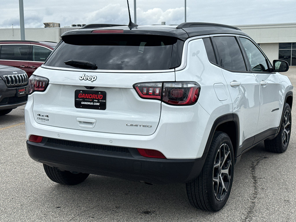 Used 2025 Jeep Compass Limited AWD/4WD image 5