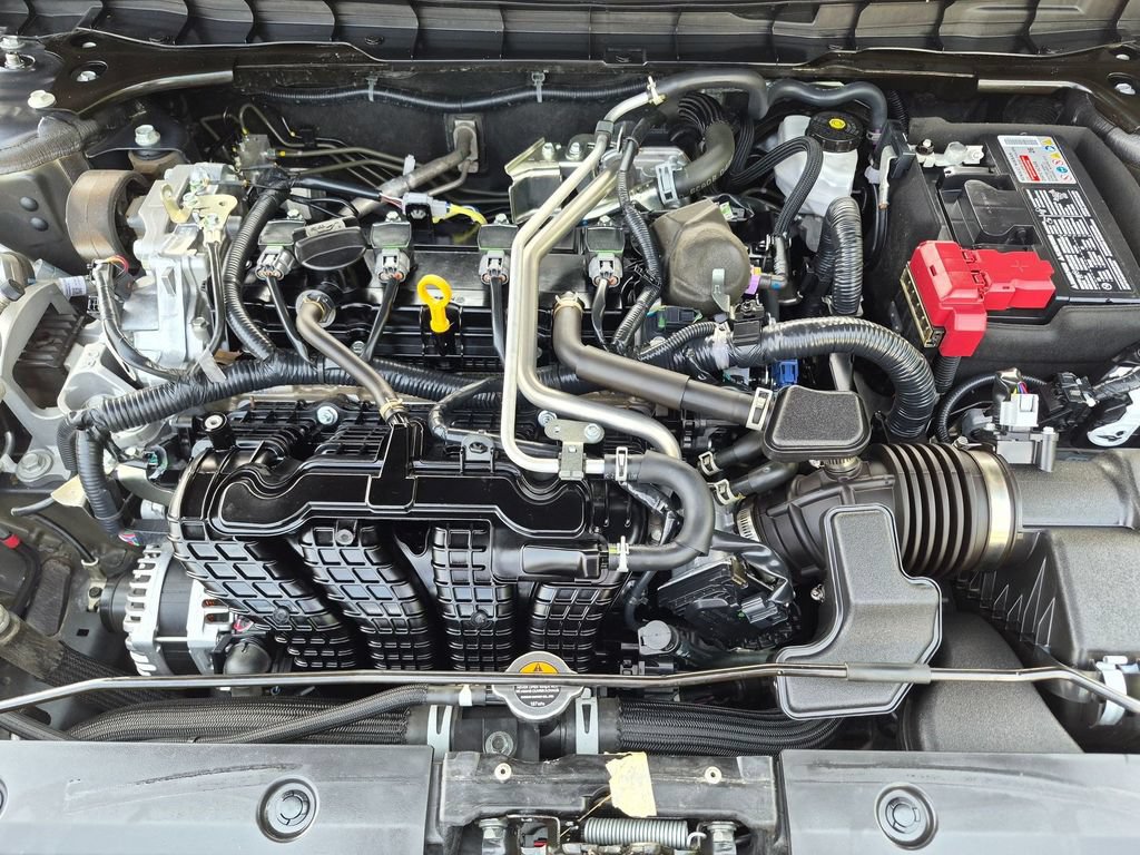 Used 2025 Nissan Altima 2.5 SV FWD image 35