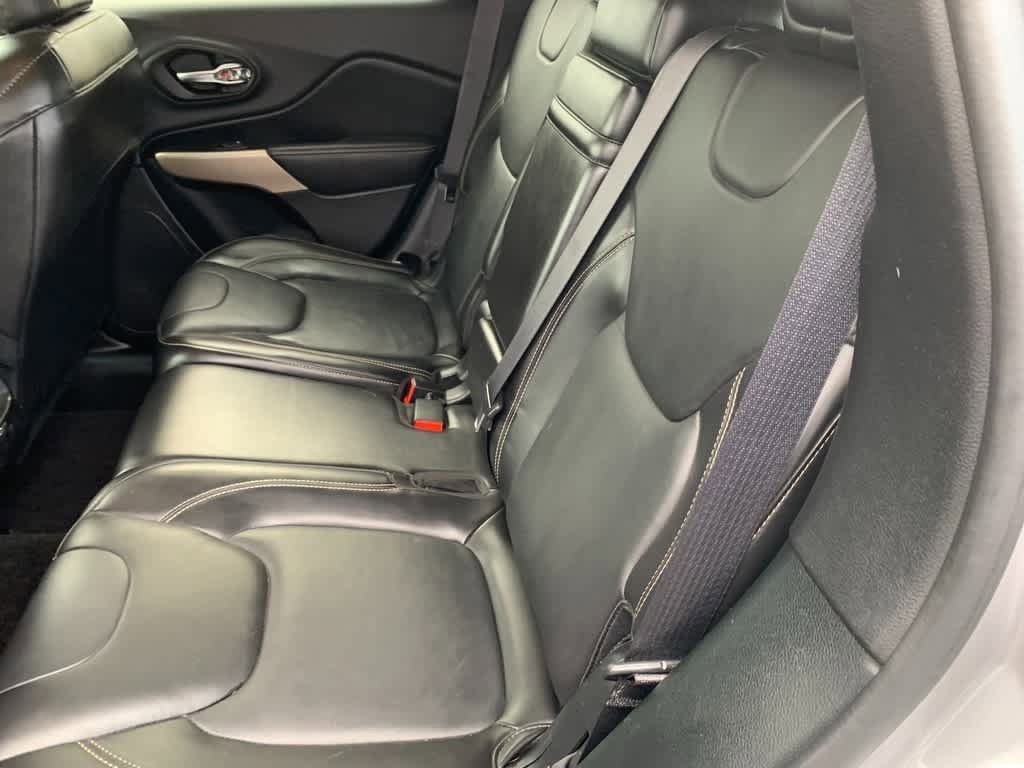Used 2018 Jeep Cherokee Limited w/ High Altitude Package AWD/4WD image 23