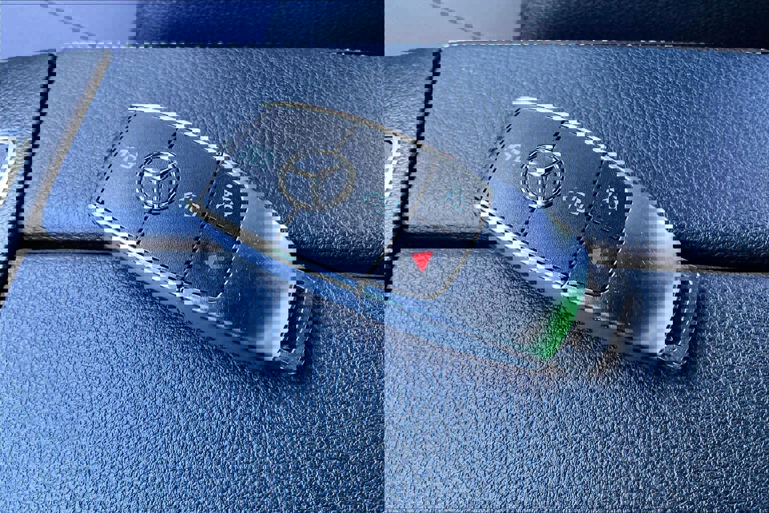 Used 2025 Mercedes-Benz GLA 250 image 14