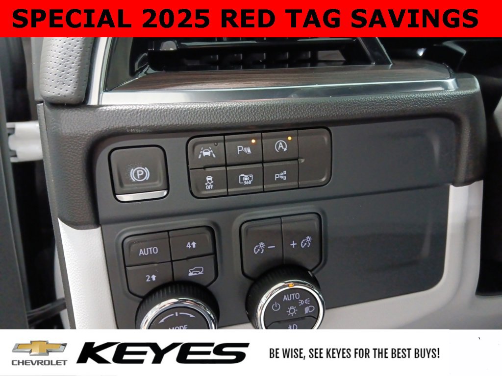 New 2025 Chevrolet Suburban Premier image 31