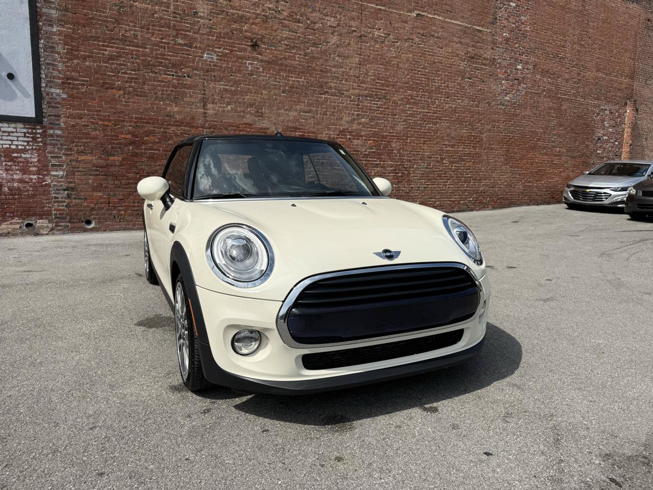 Used 2016 MINI Cooper Convertible FWD image 7