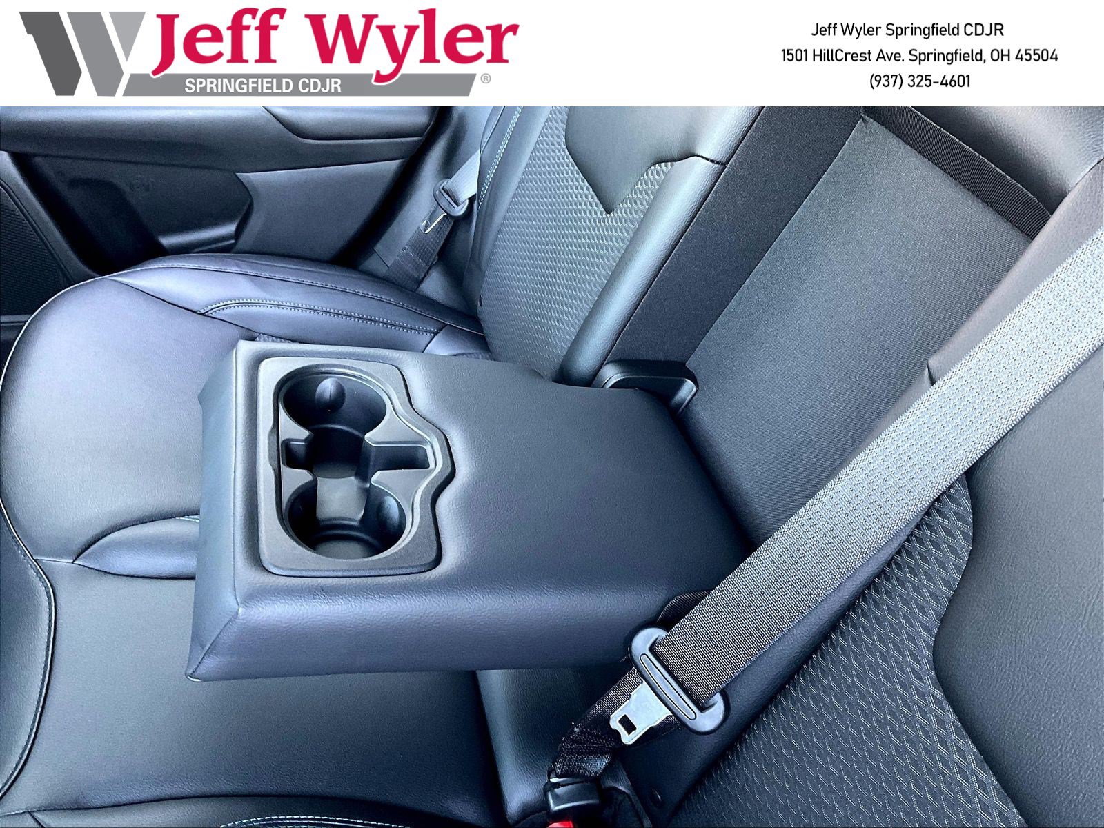 New 2026 Jeep Compass Latitude AWD/4WD image 27