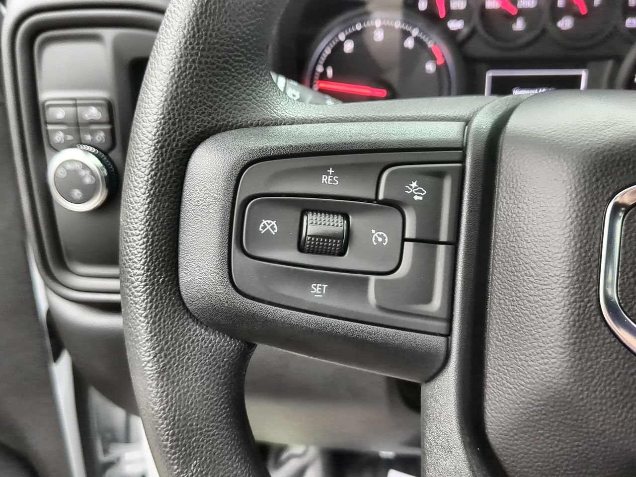 New 2026 GMC Sierra 2500 Pro w/ Convenience Package RWD image 33
