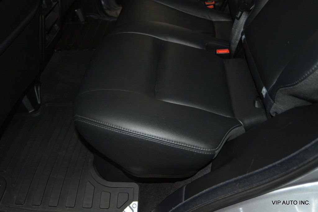 Used 2011 Land Rover Range Rover Sport HSE image 26