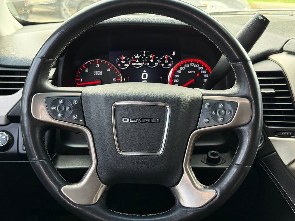 Used 2016 GMC Yukon XL Denali w/ Open Road Package AWD/4WD image 22