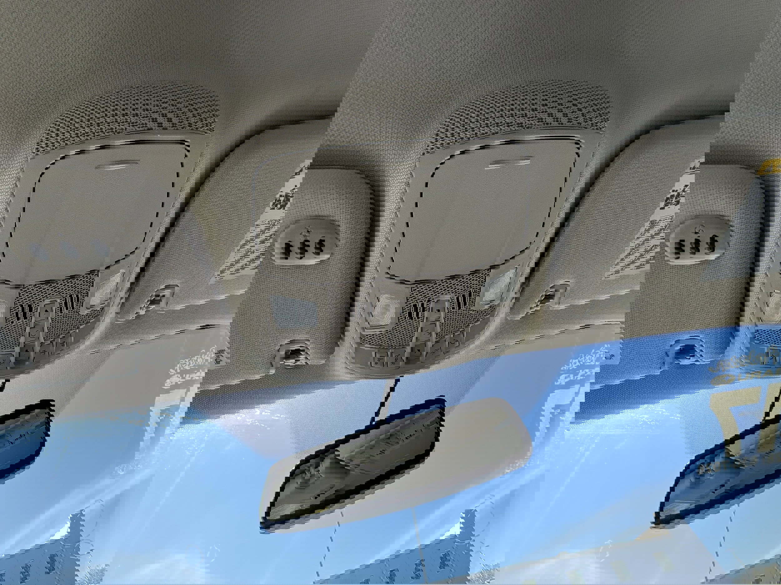 Used 2017 Ford Fusion SE w/ Fusion SE Technology Package image 24