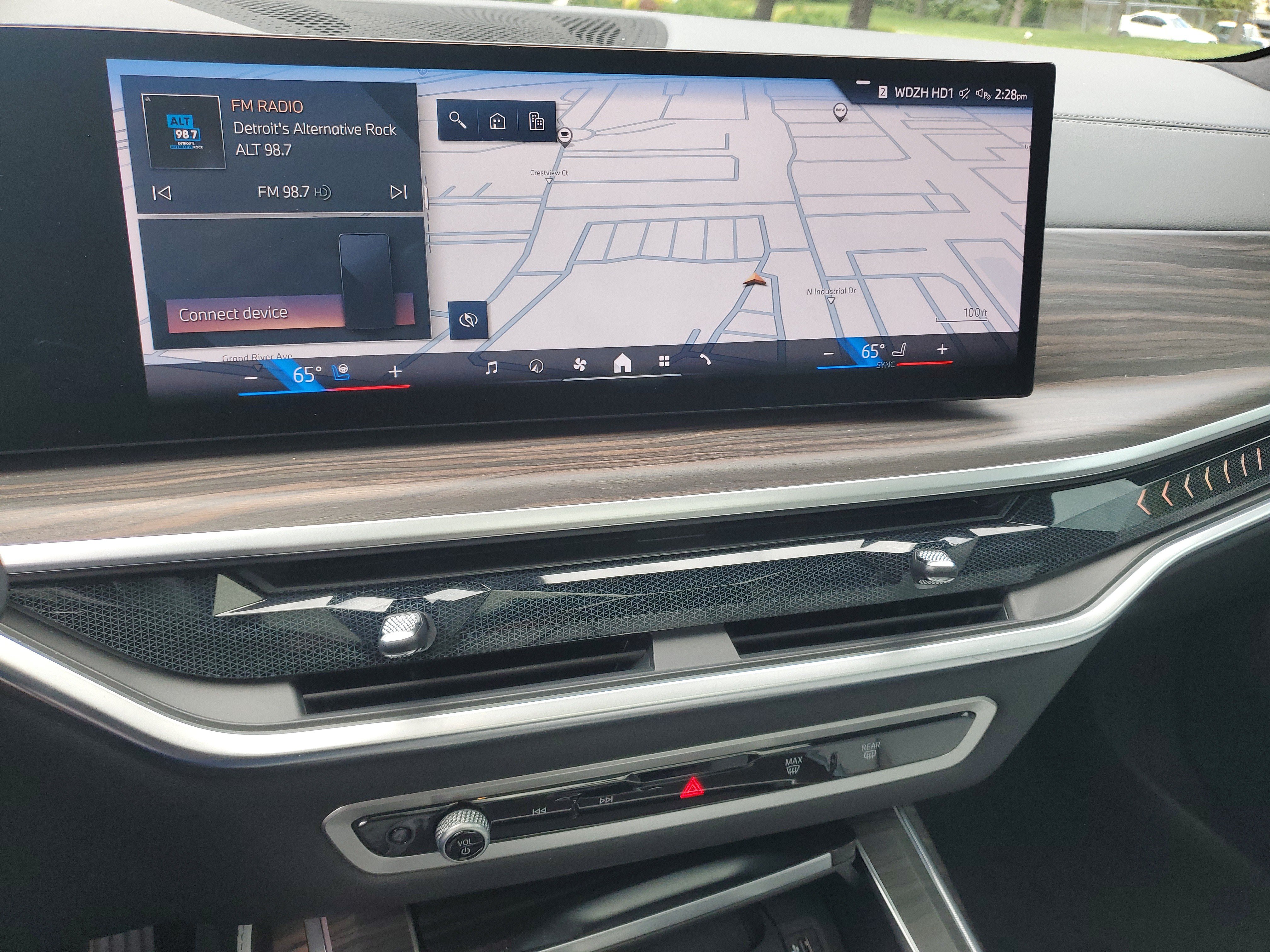 Certified 2024 BMW X7 xDrive40i w/ Executive Package AWD/4WD image 18