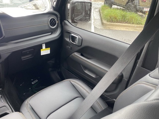 New 2025 Jeep Wrangler Sahara image 34