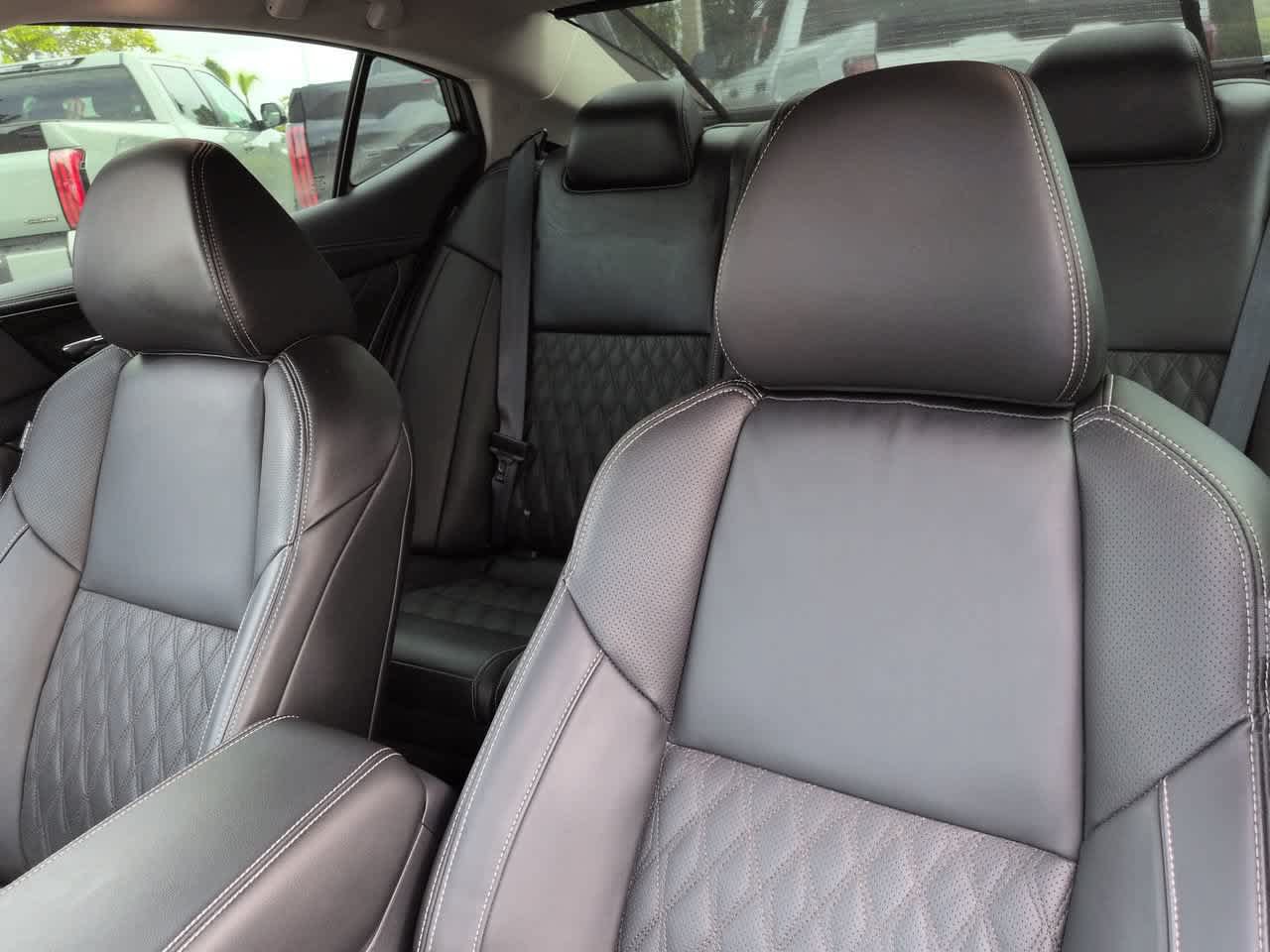 Used 2023 Nissan Maxima Platinum w/ Sport Mat Group FWD image 8