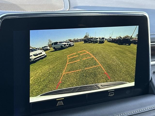 Used 2023 Chevrolet Suburban Premier image 36