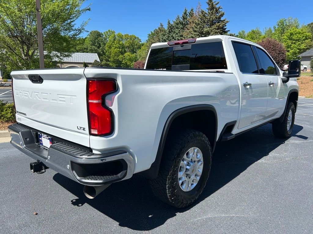 Used 2024 Chevrolet Silverado 3500 LTZ w/ LTZ Convenience Package image 24