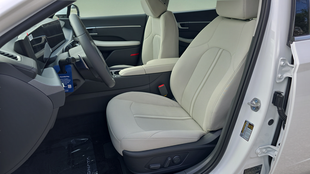 New 2026 Hyundai Sonata SEL FWD image 23