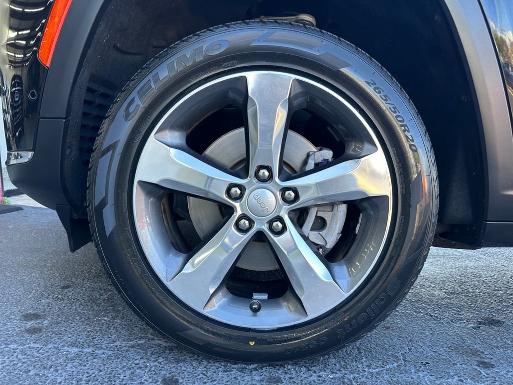 Used 2021 Jeep Grand Cherokee L Limited w/ Luxury Tech Group II image 26