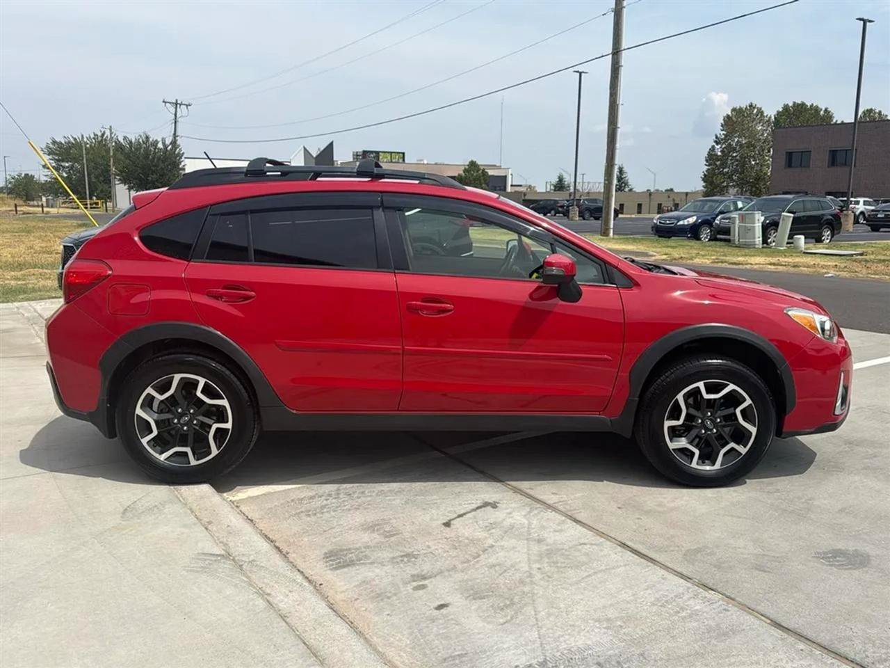 Used 2016 Subaru Crosstrek 2.0i Premium w/ Special Edition AWD/4WD image 9