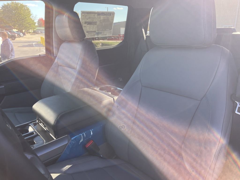 New 2025 Ford F150 Lightning Flash AWD/4WD image 10