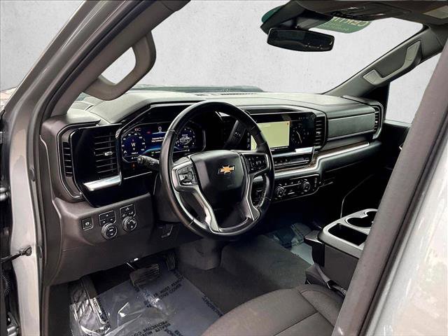 Used 2024 Chevrolet Silverado 3500 LT AWD/4WD image 13