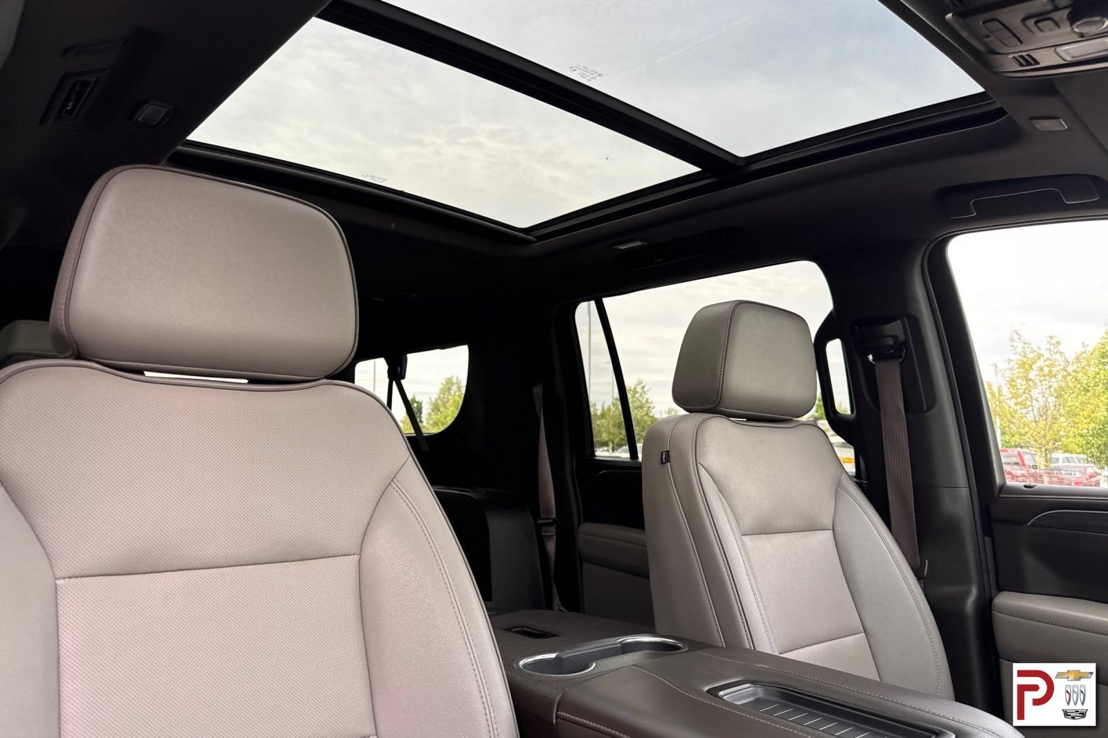 Certified 2024 GMC Yukon XL SLT w/ SLT Premium Package AWD/4WD image 20