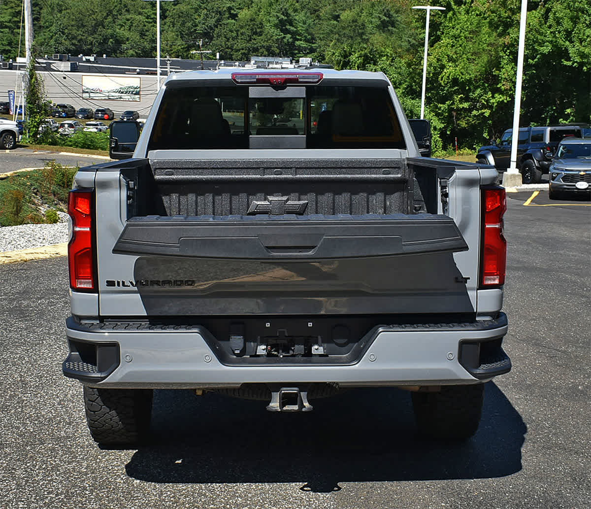 Used 2024 Chevrolet Silverado 2500 LT w/ Z71 Sport Edition AWD/4WD image 8