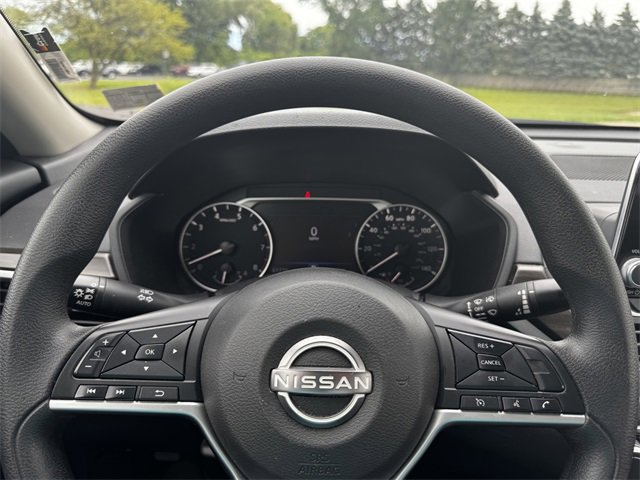 Used 2023 Nissan Altima 2.5 SV image 22