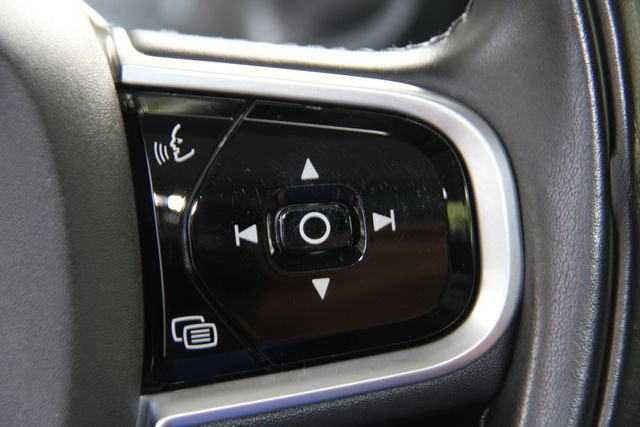 Used 2020 Volvo S60 T5 Momentum FWD image 24