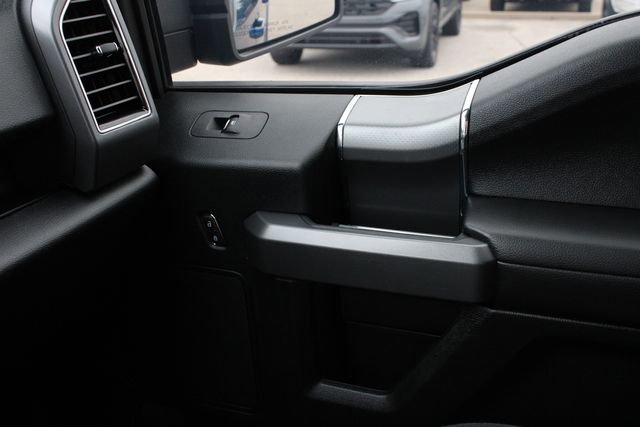 Used 2017 Ford F150 XLT w/ Equipment Group 302A Luxury AWD/4WD image 19