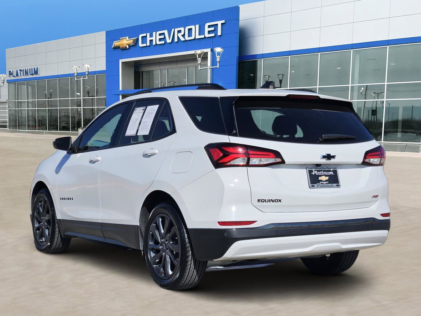 Used 2022 Chevrolet Equinox RS image 4