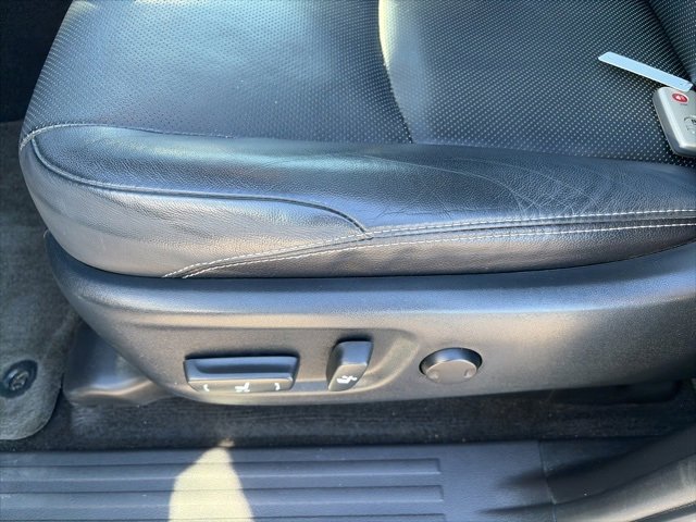 Used 2018 Toyota 4Runner 4WD image 19