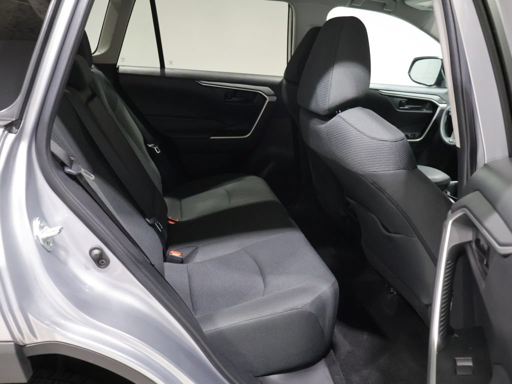 Used 2024 Toyota RAV4 LE AWD/4WD image 20