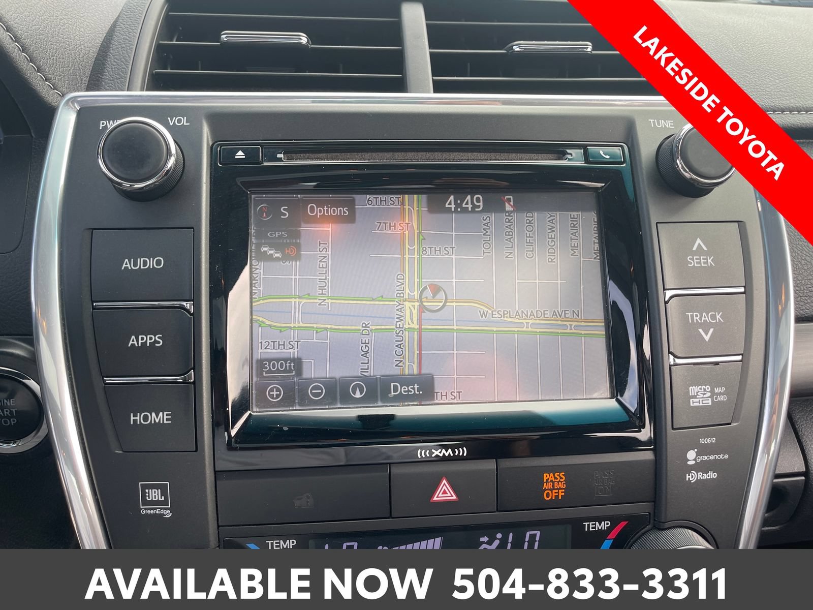 Used 2017 Toyota Camry XLE w/ Moonroof Package FWD image 32